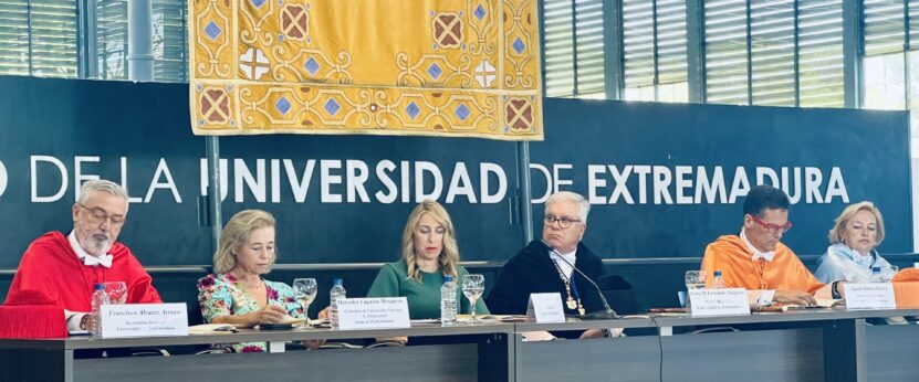 La Universidad de Extremadura inicia el curso 2024-2025 con un enfoque renovado en internacionalización, innovación y sostenibilidad